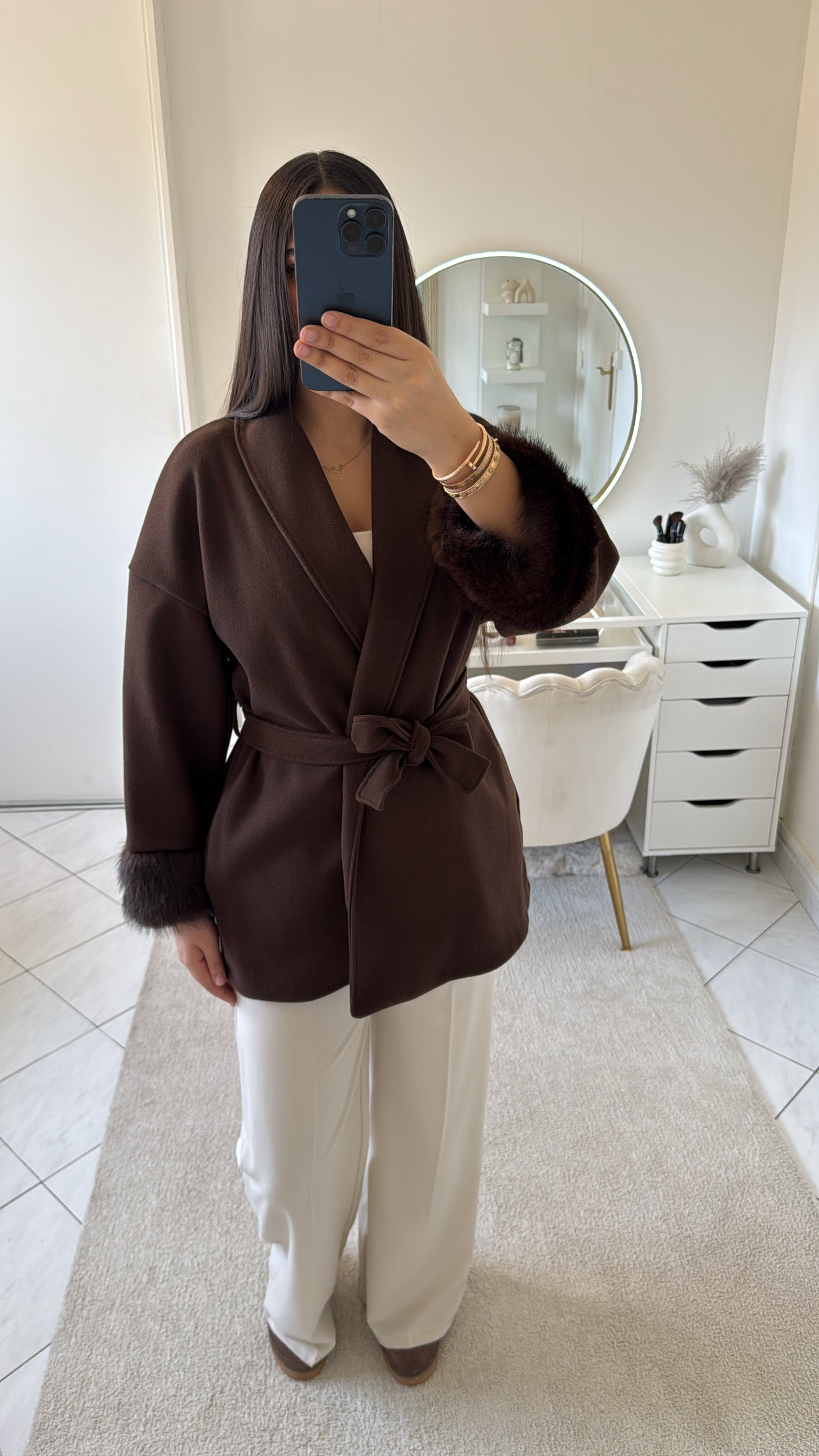 Manteau à fourrure marron