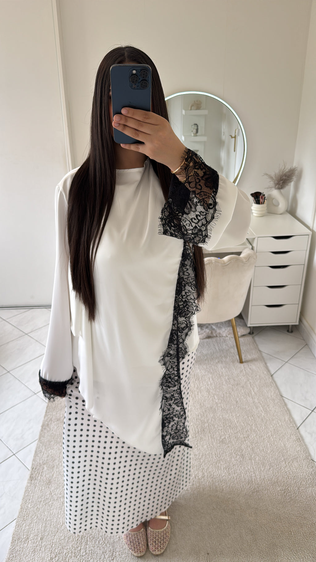 Haut à dentelle blanc et noir