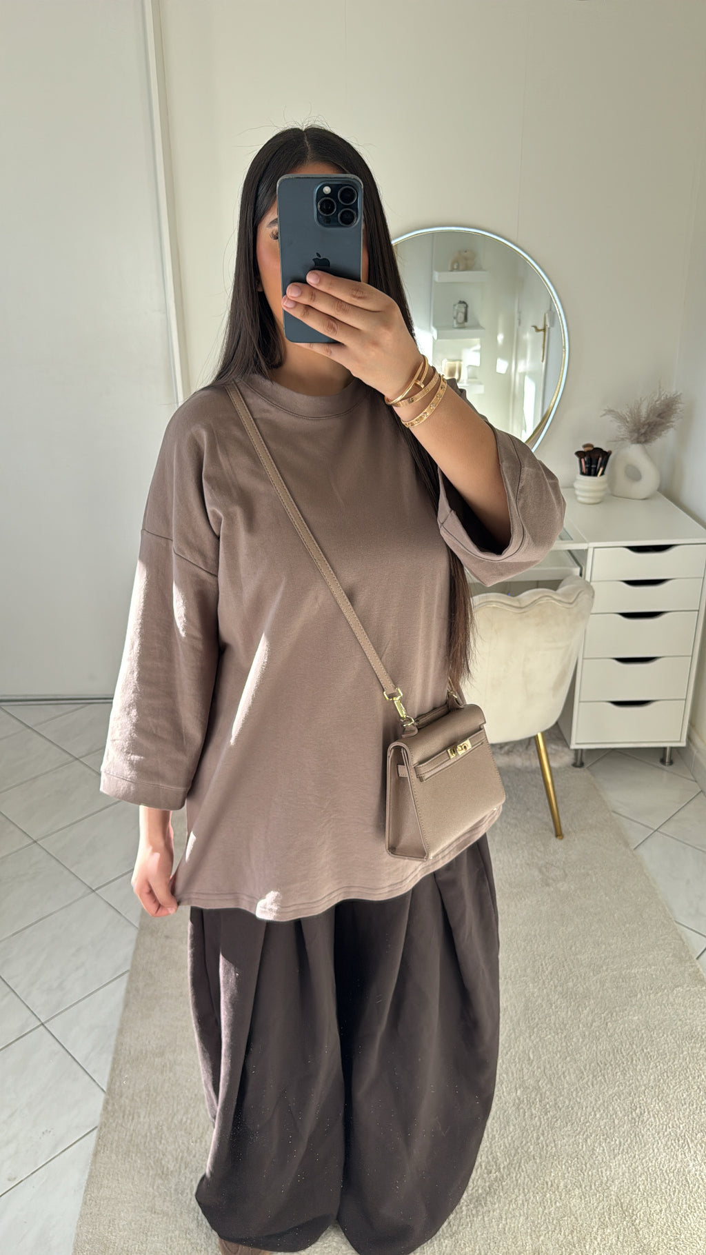 T-shirt taupe