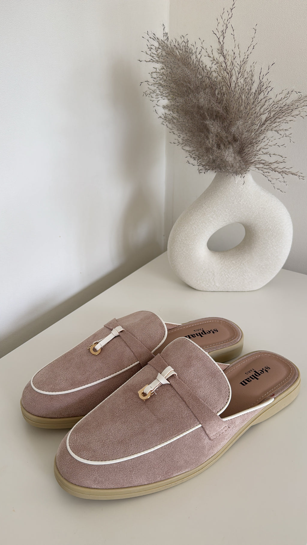Mocassin rose