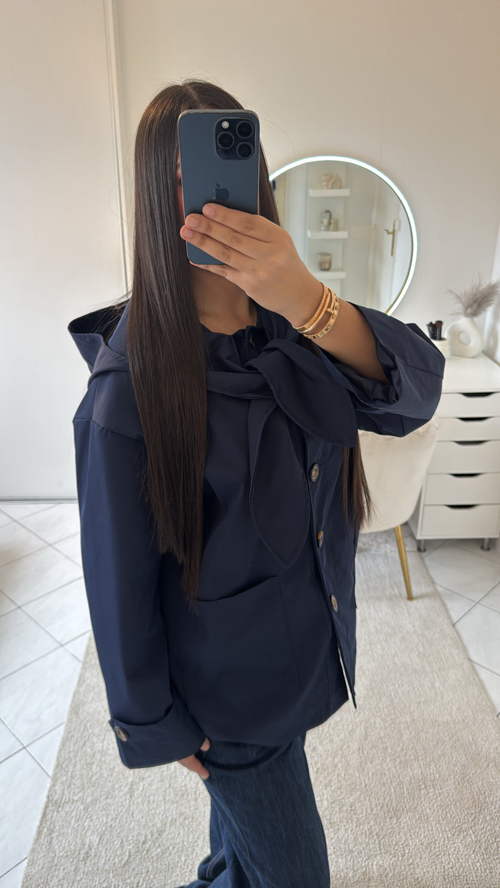 Veste à capuche bleu foncé