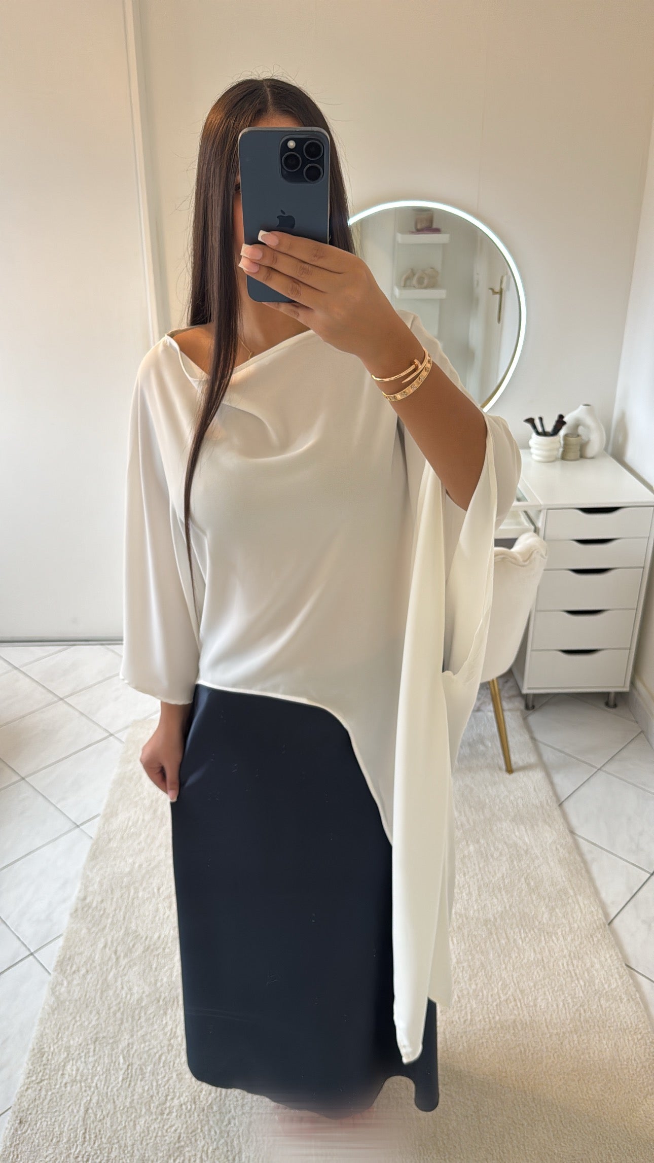 Jupe en satin bleu marine