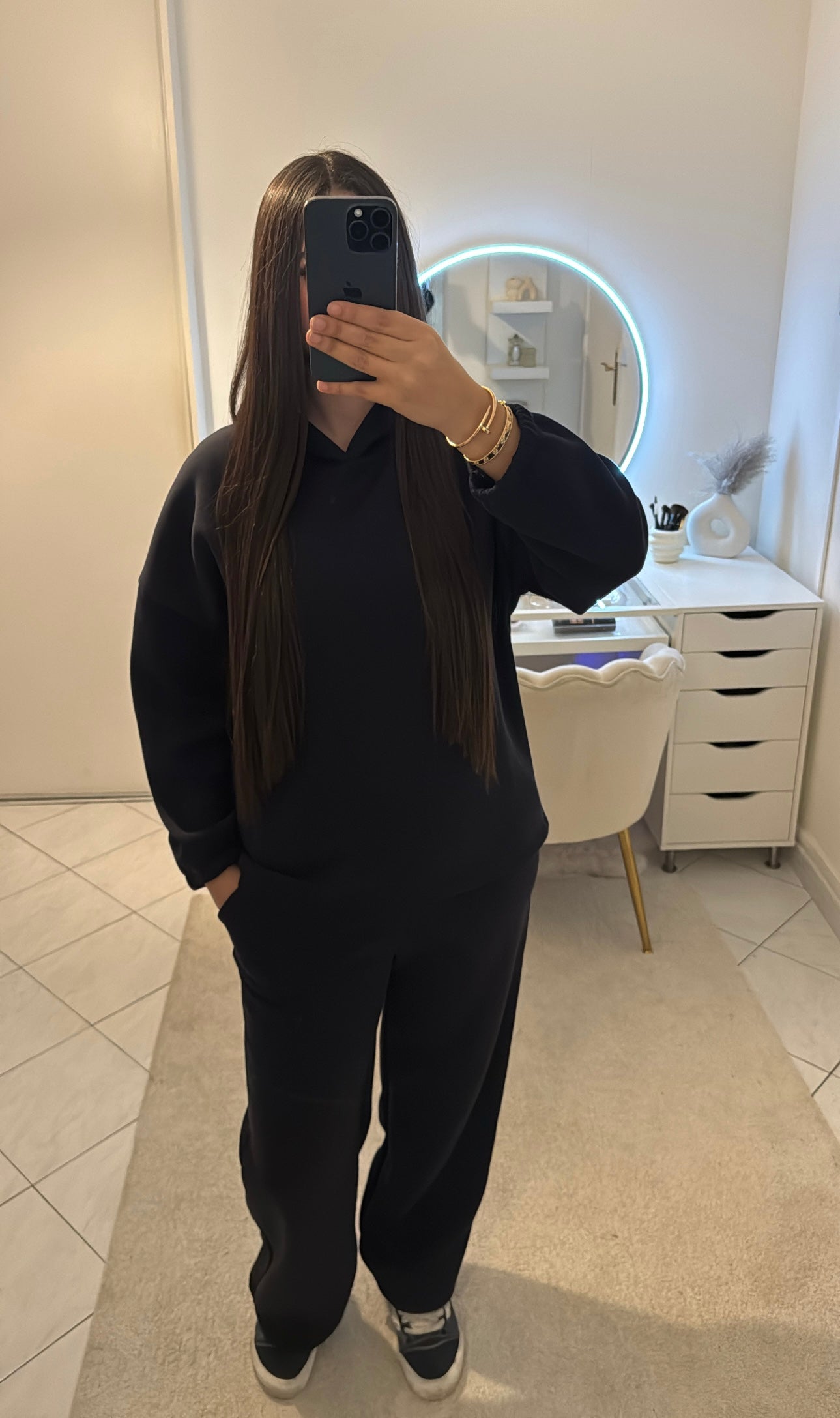 Ensemble jogging et pull à capuche bleu marine