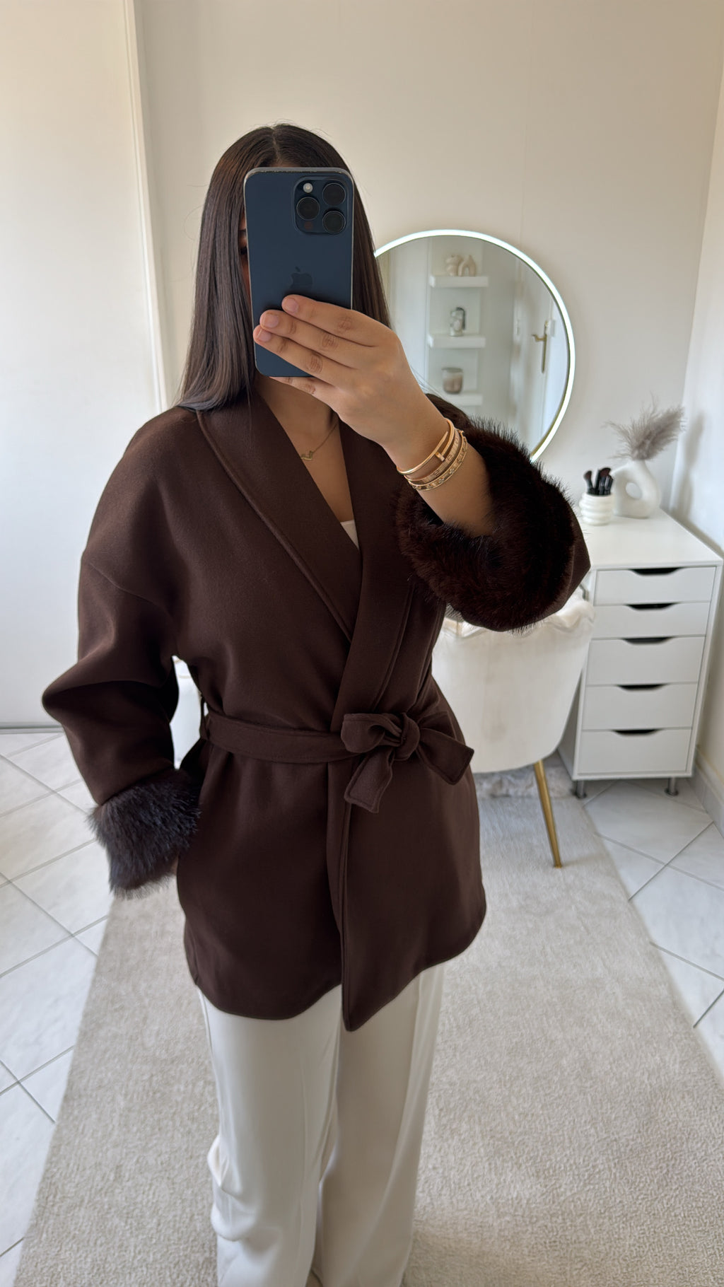 Manteau à fourrure marron
