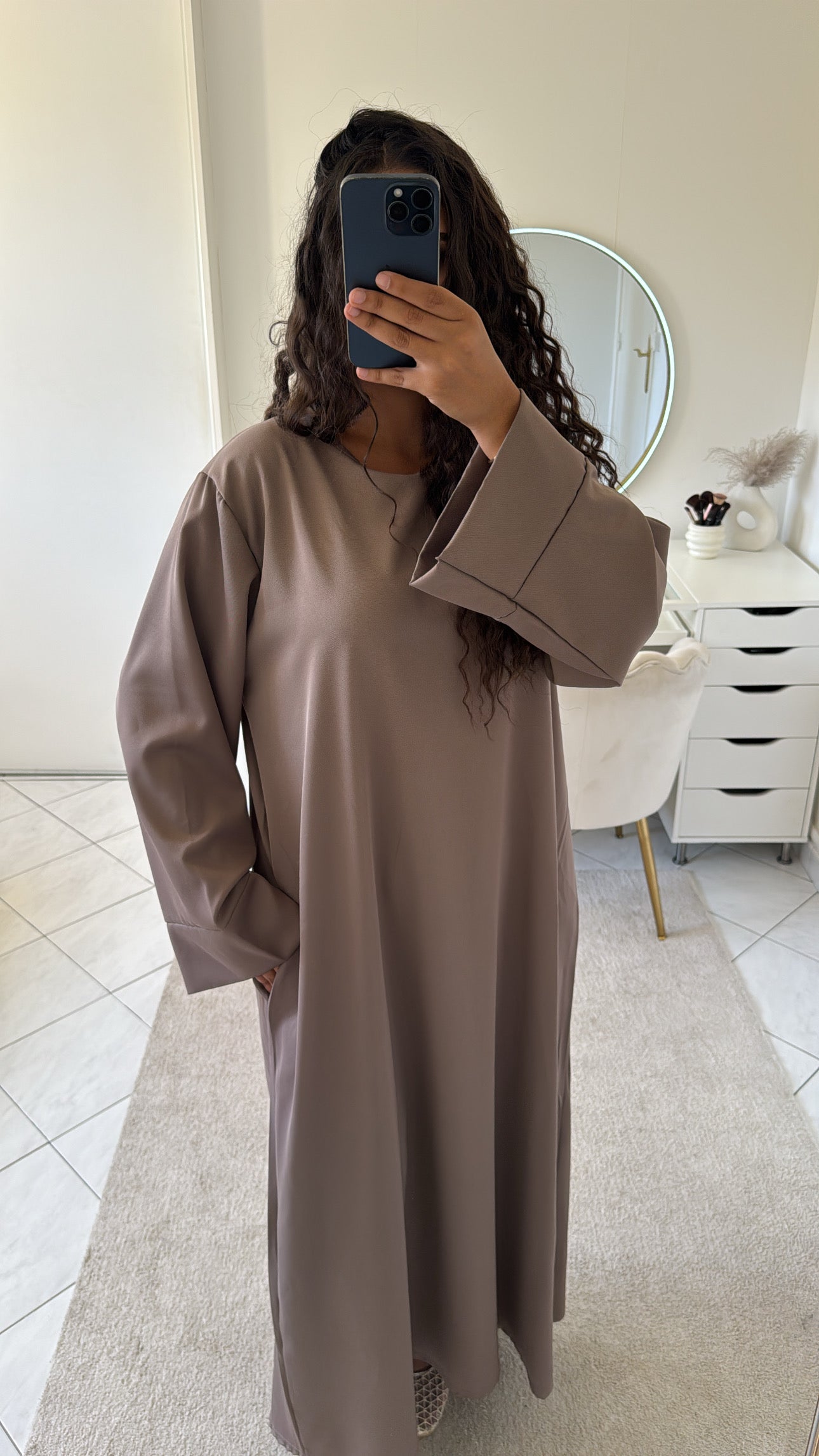 Abaya à poche taupe