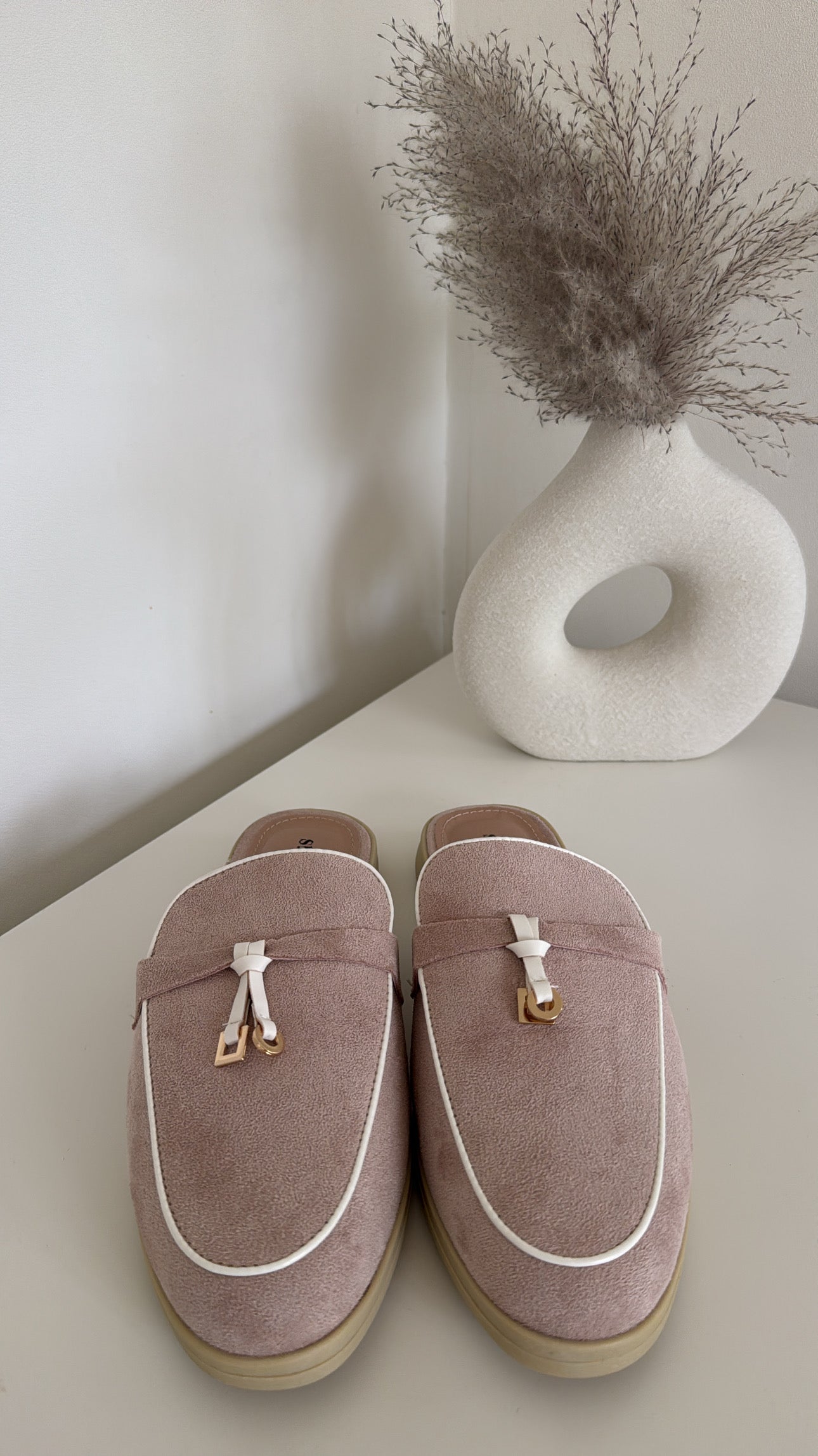 Mocassin rose