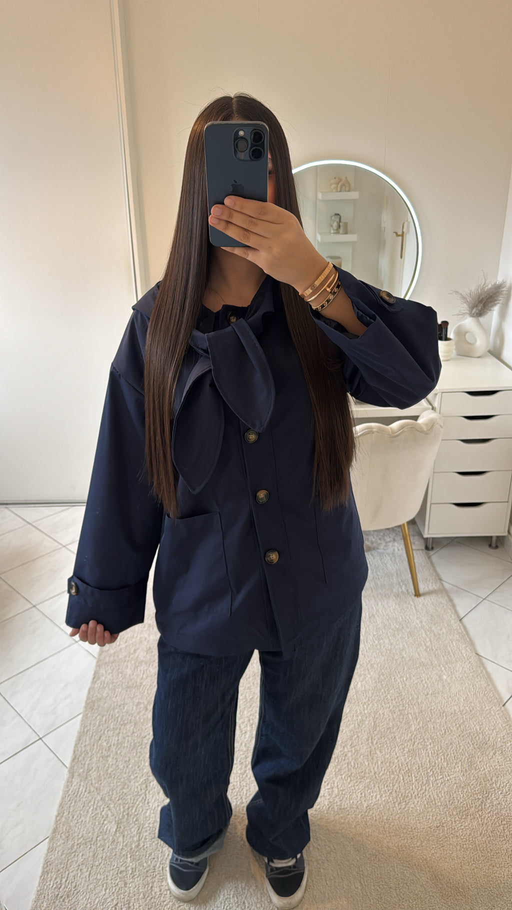 Veste à capuche bleu foncé