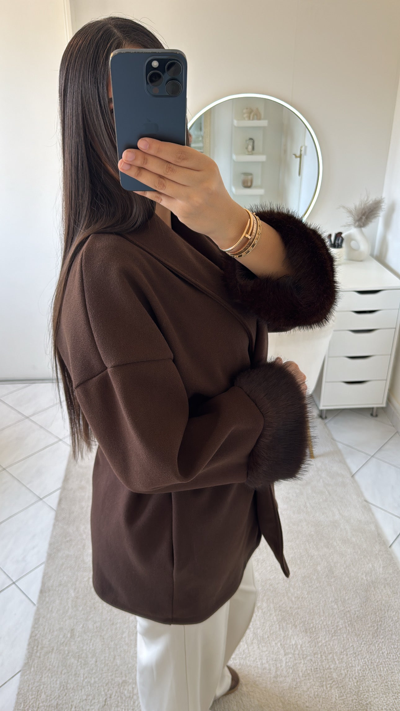 Manteau à fourrure marron