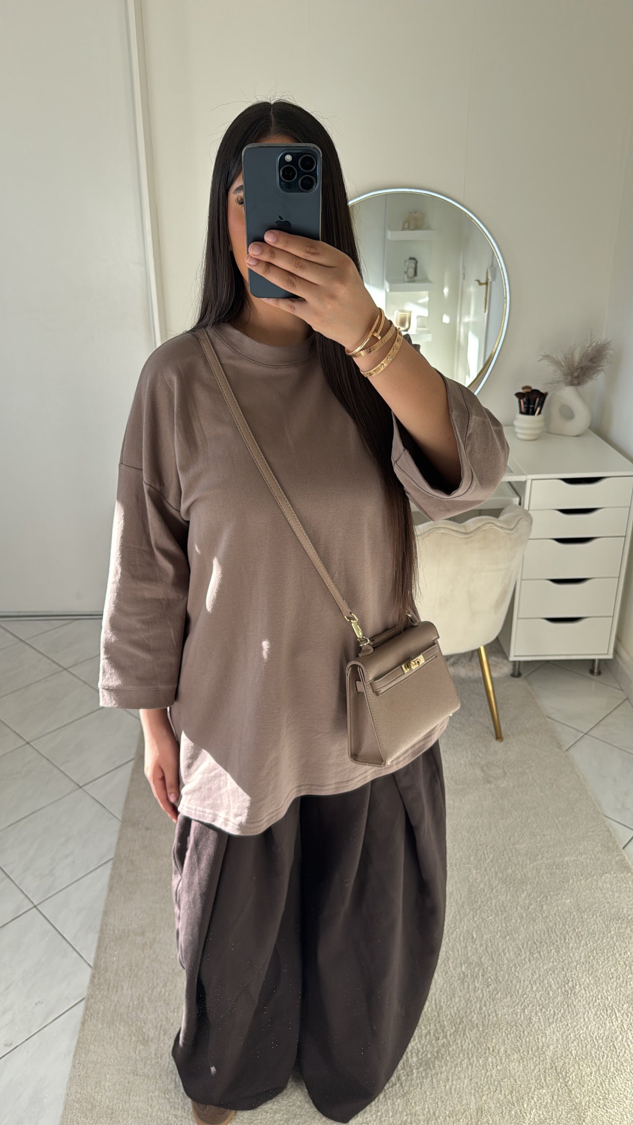 T-shirt taupe
