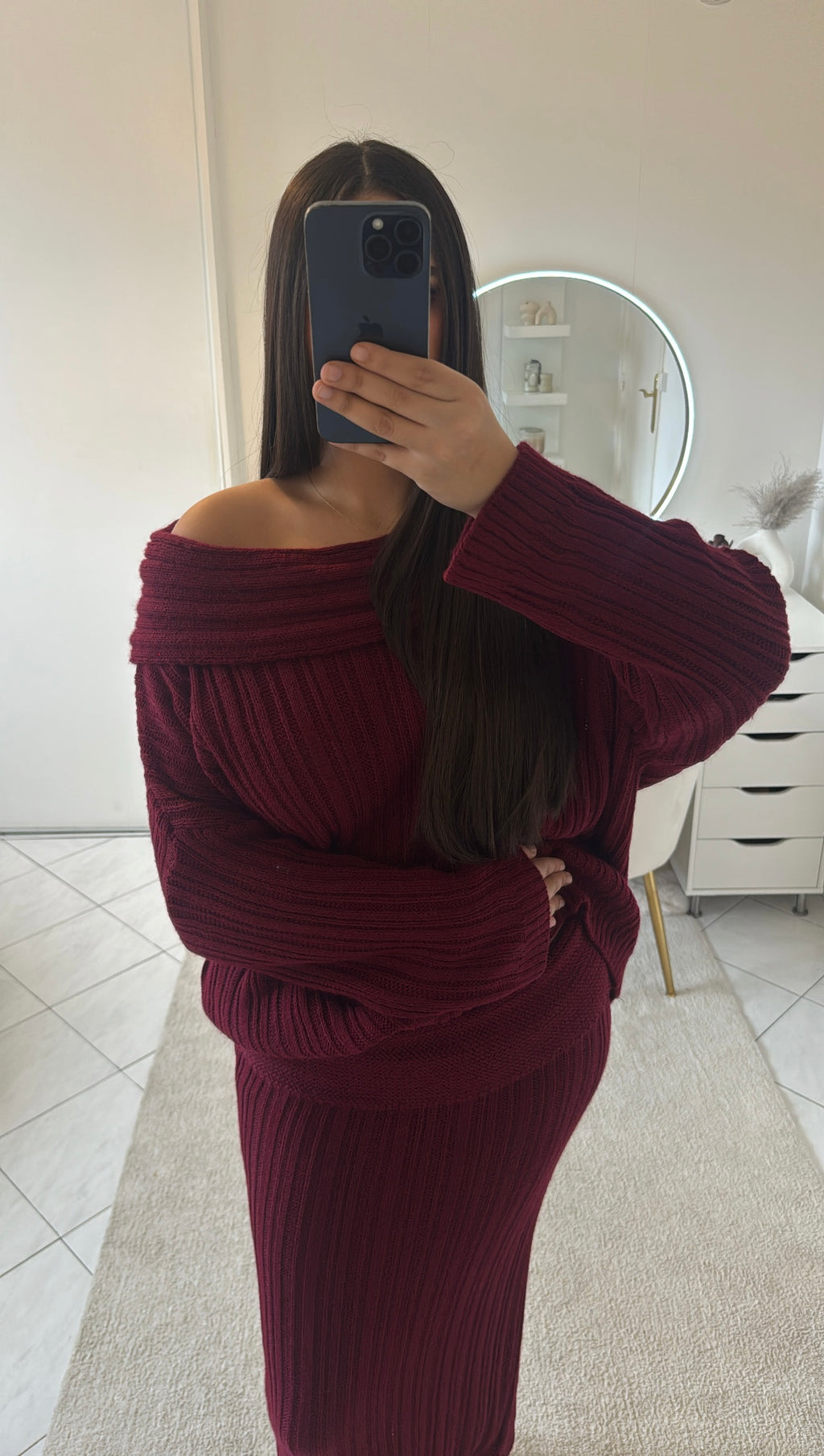 Ensemble haut et jupe bordeaux