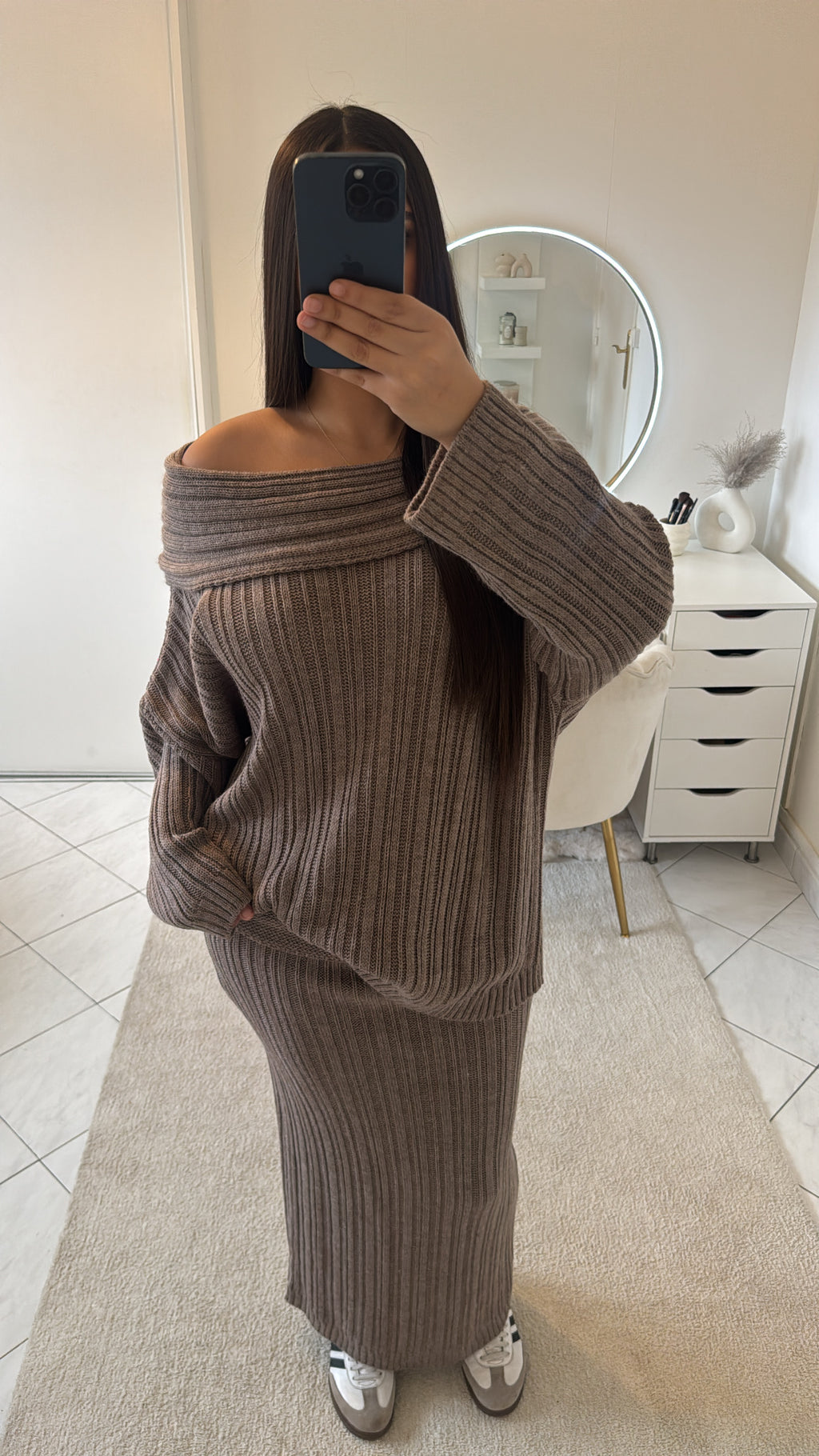 Ensemble haut et jupe taupe