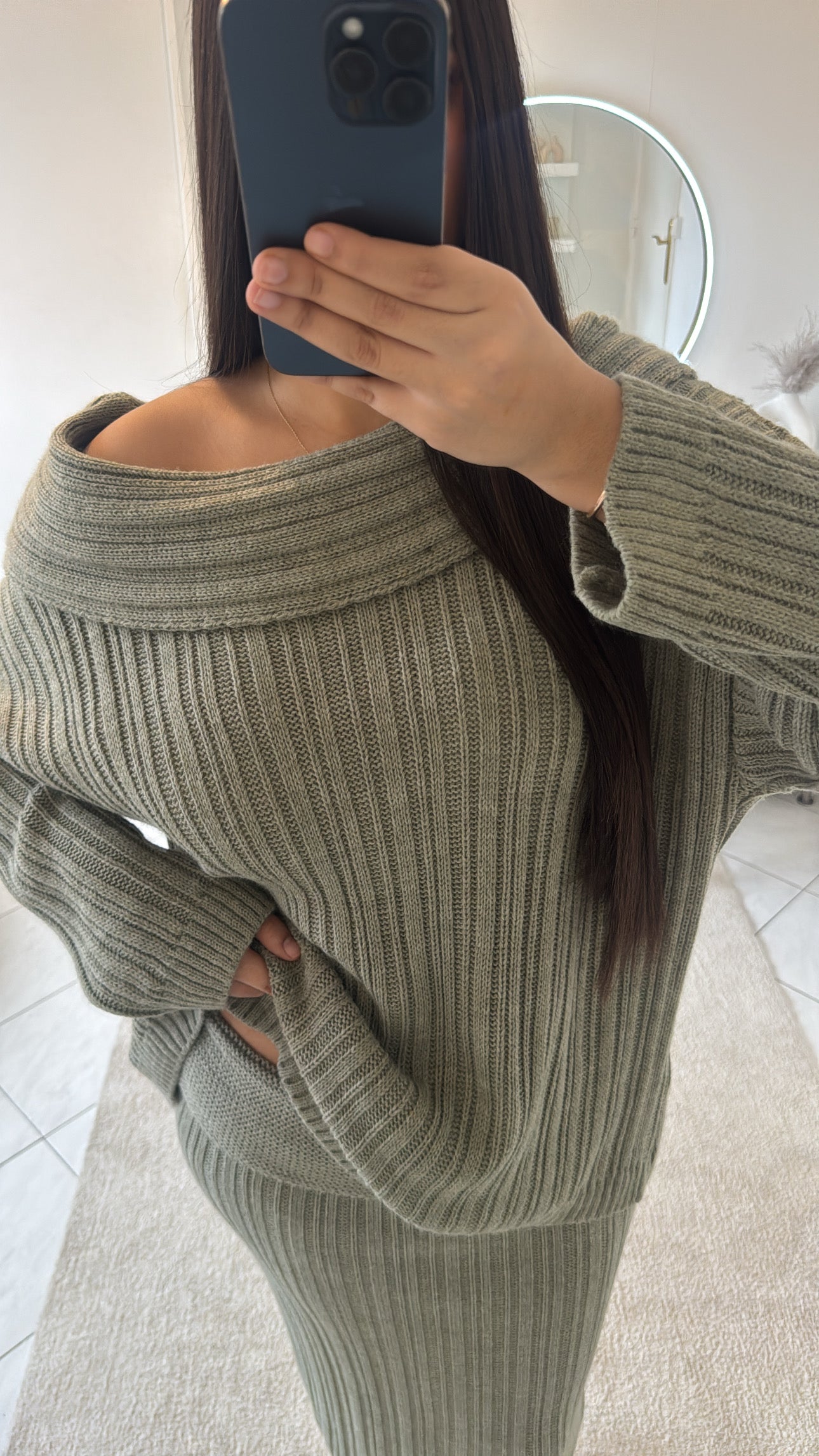Ensemble haut et jupe vert