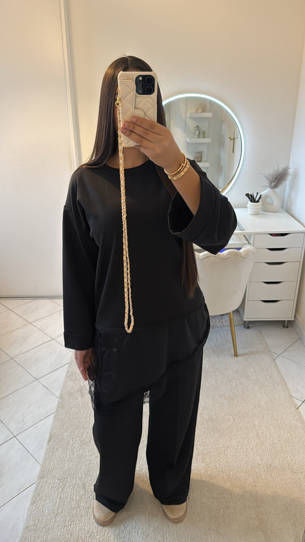 Haut à dentelle noir